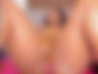 Live cam show with Hanna - Fingering MILF on Hubzter Live