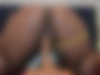 Live cam show with Hanna - Black Fetish on madthumbs