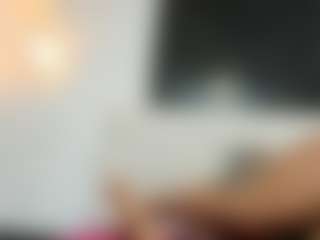 Live cam show with Hanna - Strip Black on Camsoda | colombia