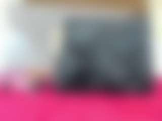 Hanna MILF webcam performer live streaming