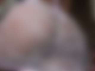 Live cam show with Hanna - Gape on Camsoda