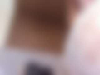 Show en direct avec Hanna - Public Mature sur Camsoda