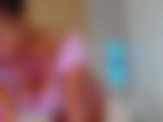 Live cam show with I love BuxDelight - Brown Eyes Toys on Fling VIP Chat