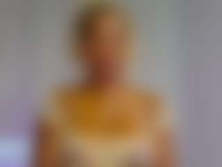 Live cam show with I love BuxDelight - Athletic Blowjob on eurowanks.com