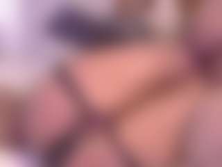 Jane Ebony MILF webcam performer live streaming