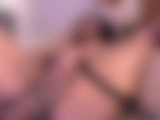 Live cam show with Jane Ebony - Tease MILF on liverealitysex.com