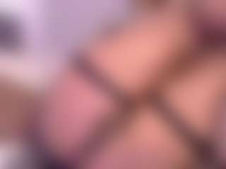 Live cam show with Jane Ebony - Bedroom Mature on TeamSkeetLive