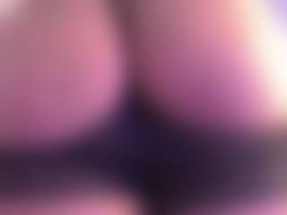 Live cam show with Jane Ebony - Black BBW on Hubzter Live