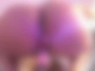 Live cam show with Jane Ebony - Latina Mature on madthumbs | colombia