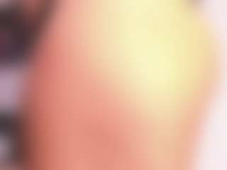 Live cam show with Ariana - Hairy Pussy on Camming Site