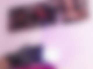 Live cam show with Ariana - Fingers on Chatstar