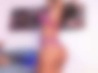 Live cam show with Ariana - Cosplay Curvy on CamClone