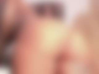 Live cam show with Ariana - Fingering on slutload