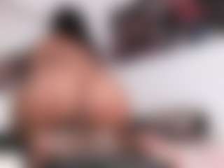 Live cam show with Ariana - Small Tits Toys on Camsoda