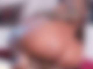 Live cam show with Ariana - Black Small Tits on WildCum