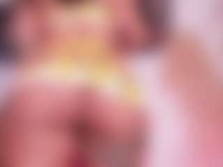 Live cam show with Ariana - Black Small Tits on Camsoda | colombia