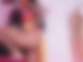 Live cam show with Ariana - Public Ebony on Camsoda