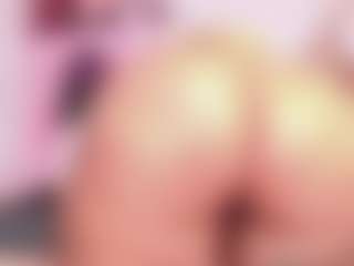 Live cam show with Ariana - Lovense on madthumbs