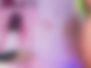 Live cam show with Ariana - Brown Eyes Black on xDating