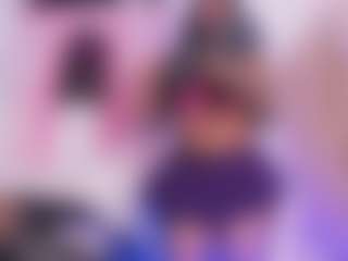 Live cam show with Ariana - Big Tits Small Tits on Camsoda