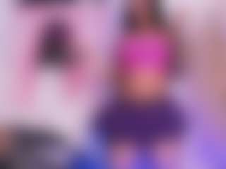Live cam show with Ariana - Big Tits Small Tits on Camsoda