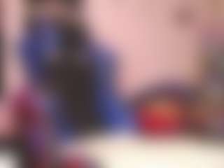 luxuryygf1 MILF webcam performer live streaming