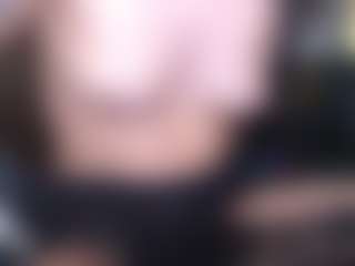 Live cam show with Juicy Lucie - Clit on sexylivex.com