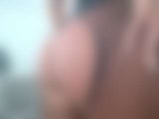 Juicy Lucie's Live Sex Cam Show