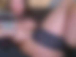 Juicy Lucie's Live Sex Cam Show