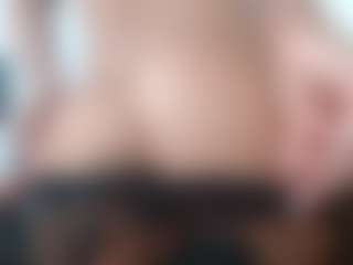 Juicy Lucie's Live Sex Cam Show