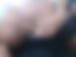 Juicy Lucie's Live Sex Cam Show