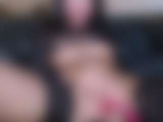 Juicy Lucie's Live Sex Cam Show
