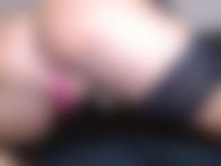Juicy Lucie's Live Sex Cam Show