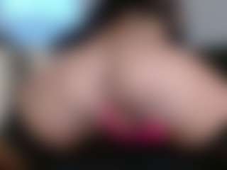 Juicy Lucie's Live Sex Cam Show