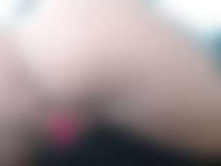 Juicy Lucie's Live Sex Cam Show