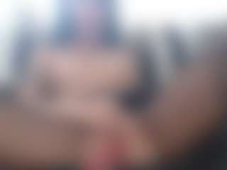 Juicy Lucie's Live Sex Cam Show