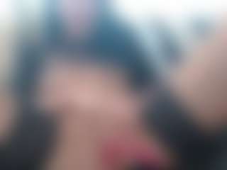Juicy Lucie's Live Sex Cam Show