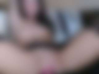 Juicy Lucie's Live Sex Cam Show
