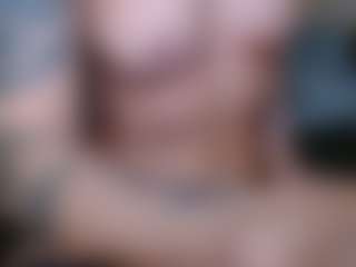 Juicy Lucie's Live Sex Cam Show