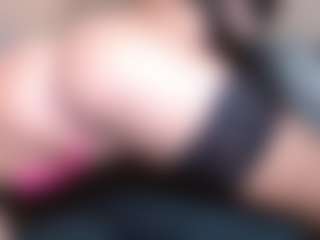 Juicy Lucie's Live Sex Cam Show