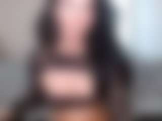 Live cam show with Juicy Lucie - Wet on Hubzter Live