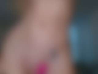 Juicy Lucie's Live Sex Cam Show