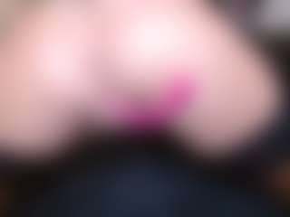Juicy Lucie's Live Sex Cam Show