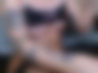 Juicy Lucie's Live Sex Cam Show
