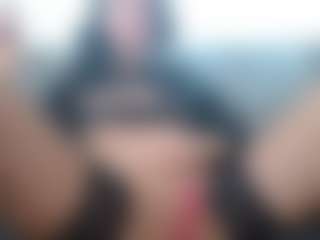 Live cam show with Juicy Lucie - Tease on madthumbs