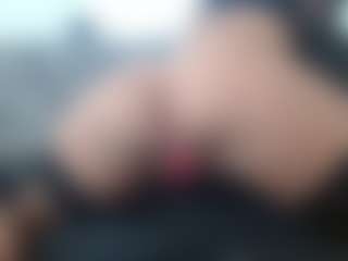 Live cam show with Juicy Lucie - Lovense on Pornisteam.com
