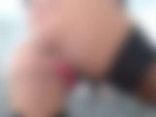 Juicy Lucie's Live Sex Cam Show