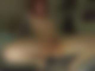 Live cam show with Autumn Nights - Small Tits on friskycurves.com