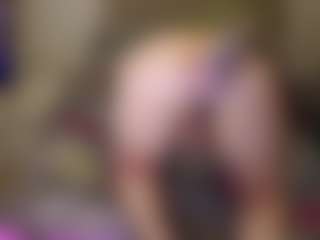 Live-camshow met Autumn Nights - No Drinking op Camsoda