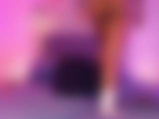 Live cam show with Lauren Saenz - MILF on Fapmatic.com